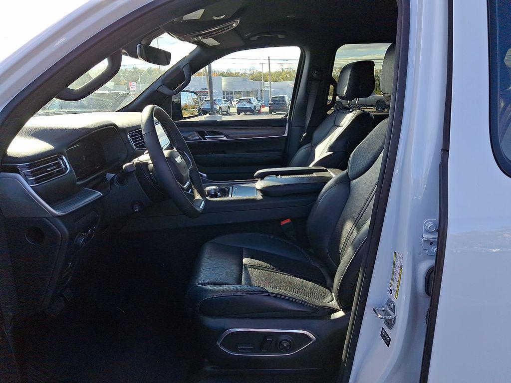 used 2024 Jeep Wagoneer car, priced at $44,999