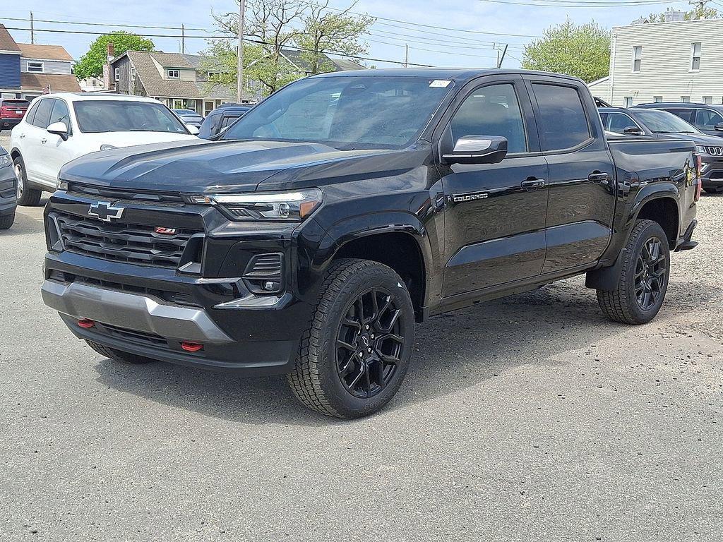 new 2025 Chevrolet Colorado car, priced at $48,640