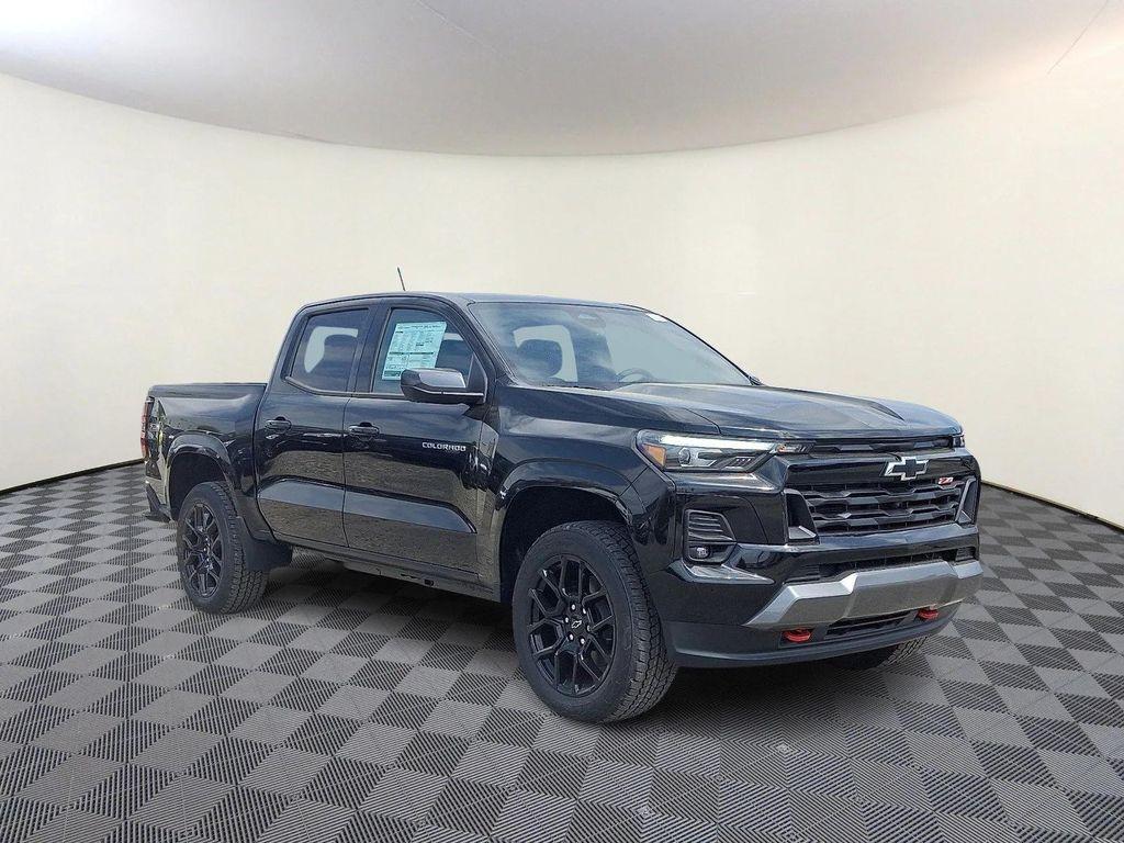 new 2025 Chevrolet Colorado car, priced at $50,640