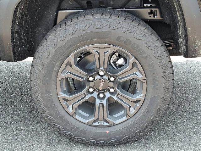 new 2025 GMC Canyon car, priced at $42,675
