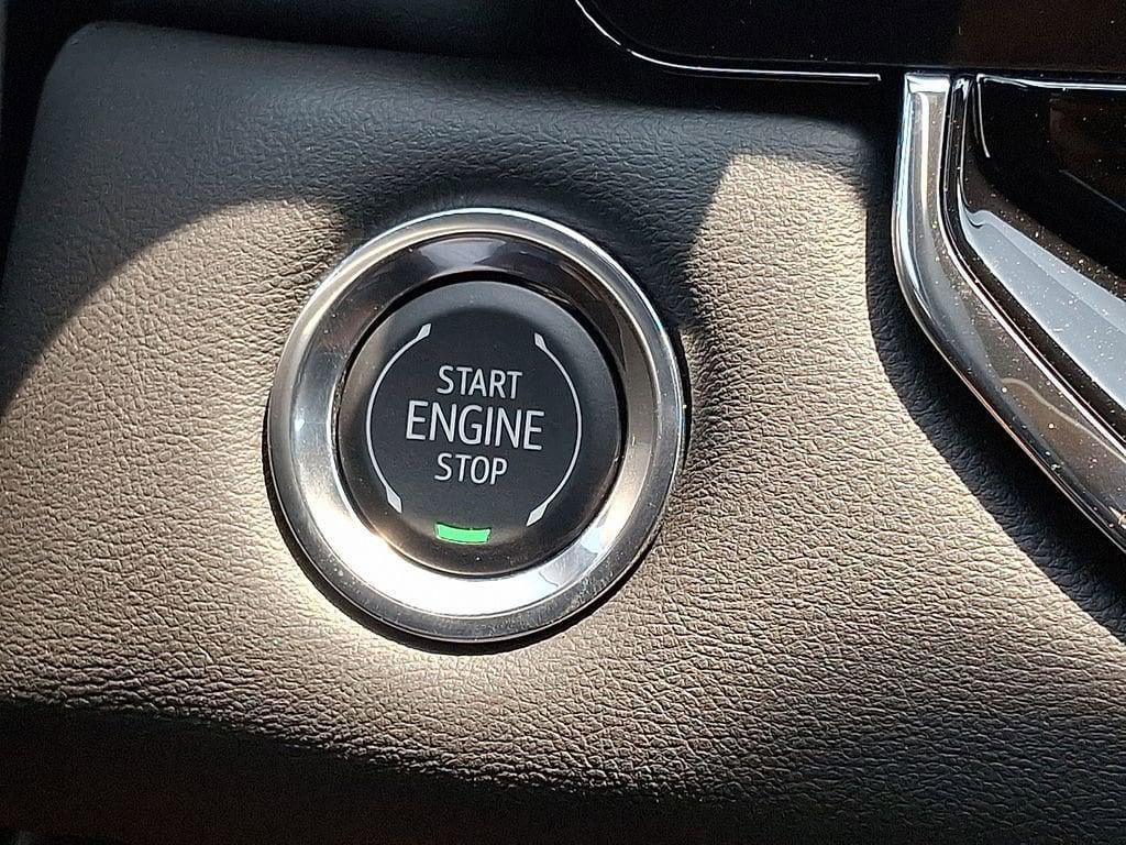 new 2025 GMC Canyon car, priced at $41,175