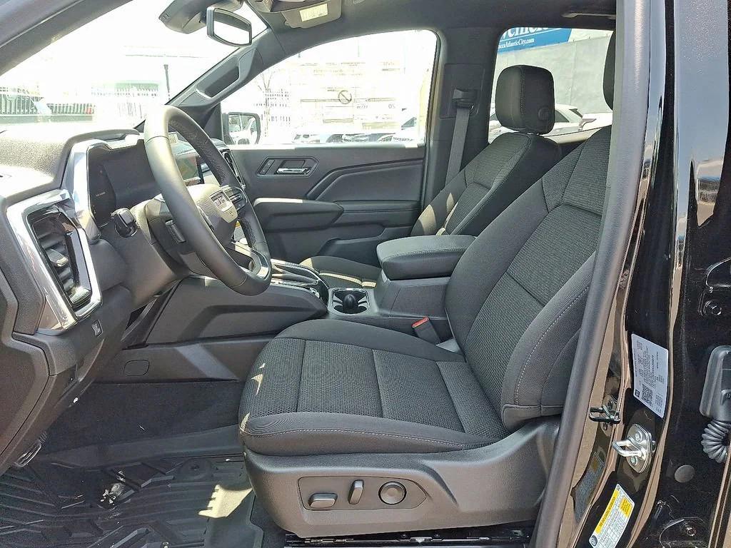 new 2025 GMC Canyon car, priced at $41,175