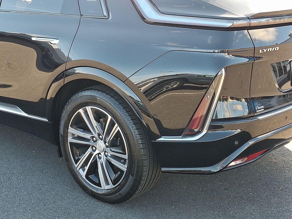 used 2024 Cadillac LYRIQ car, priced at $38,866