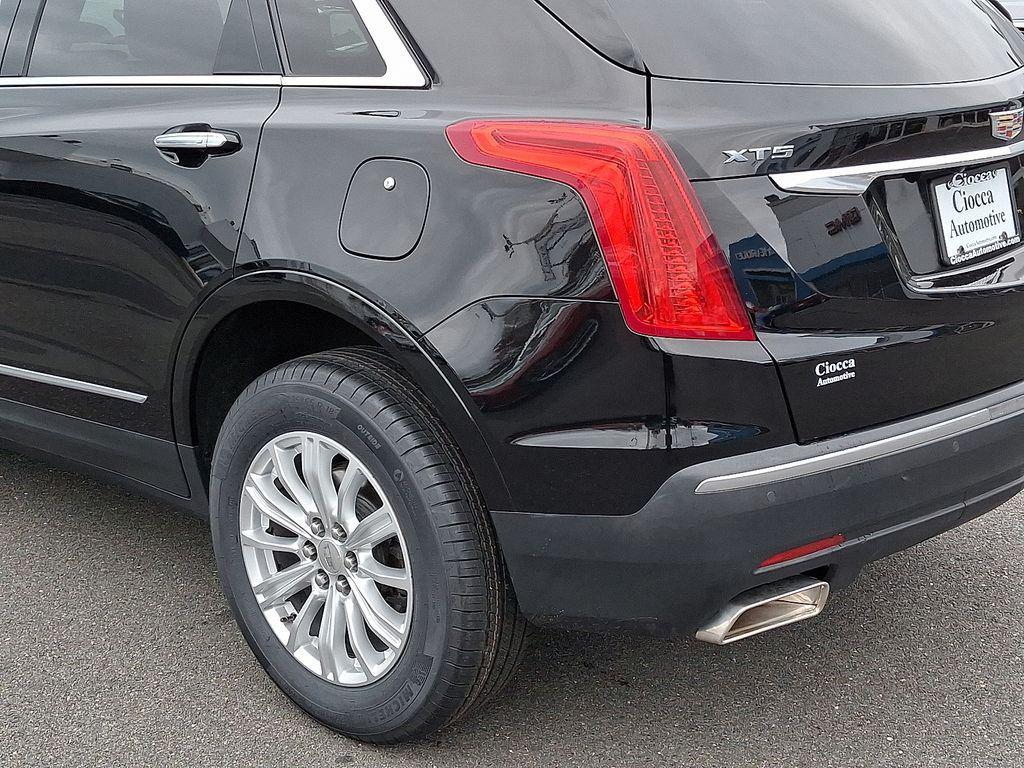 used 2018 Cadillac XT5 car, priced at $16,499