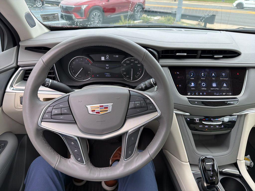 used 2023 Cadillac XT5 car, priced at $36,759