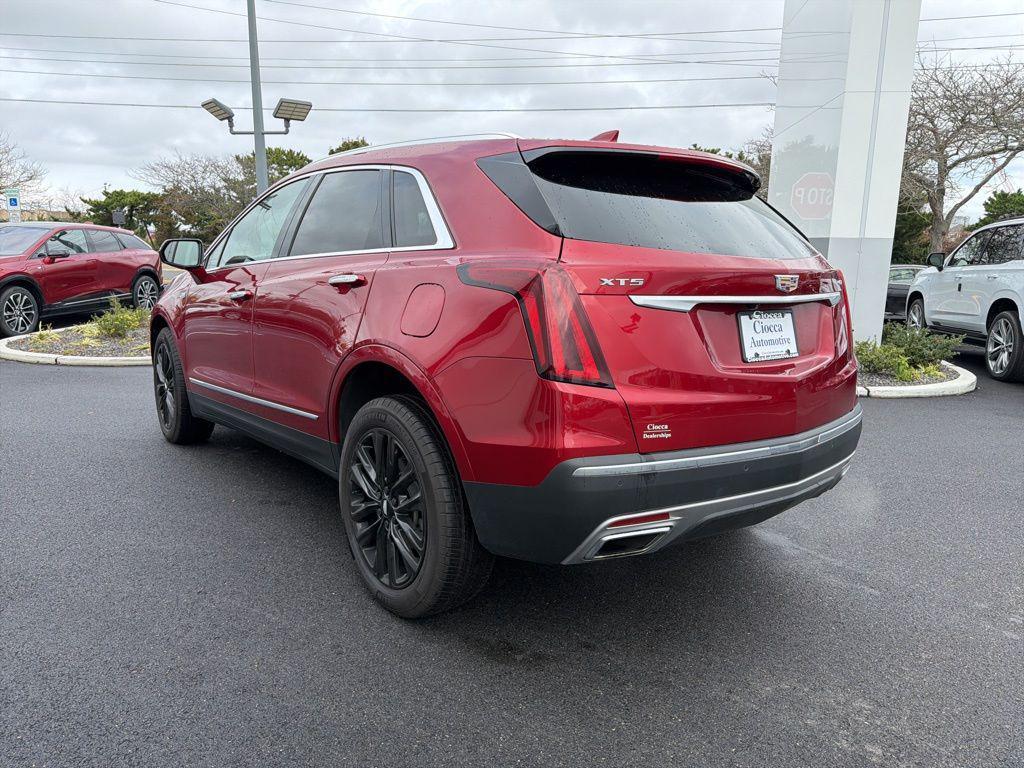 used 2023 Cadillac XT5 car, priced at $36,759