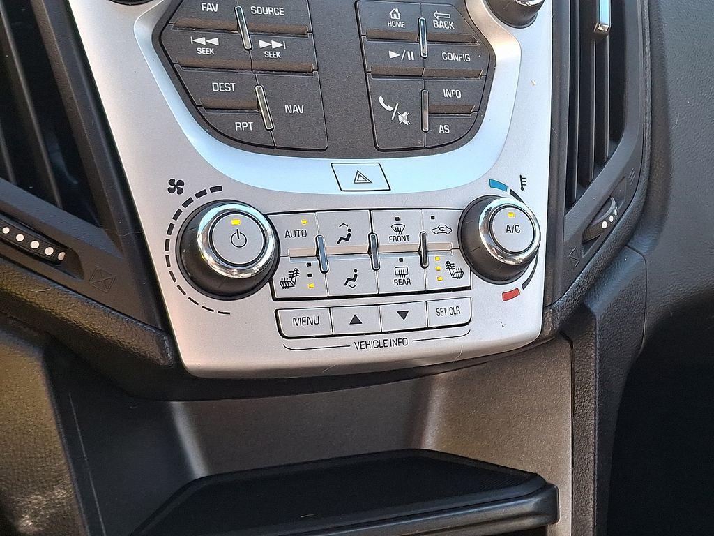 used 2016 Chevrolet Equinox car, priced at $11,800