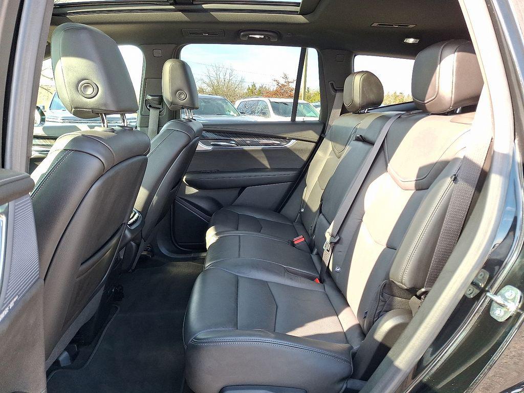 used 2020 Cadillac XT6 car, priced at $25,800