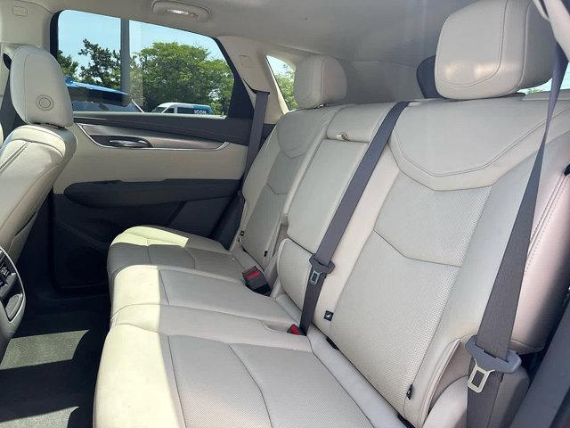 used 2022 Cadillac XT5 car, priced at $30,777