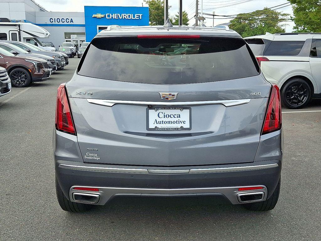 used 2021 Cadillac XT5 car, priced at $33,499