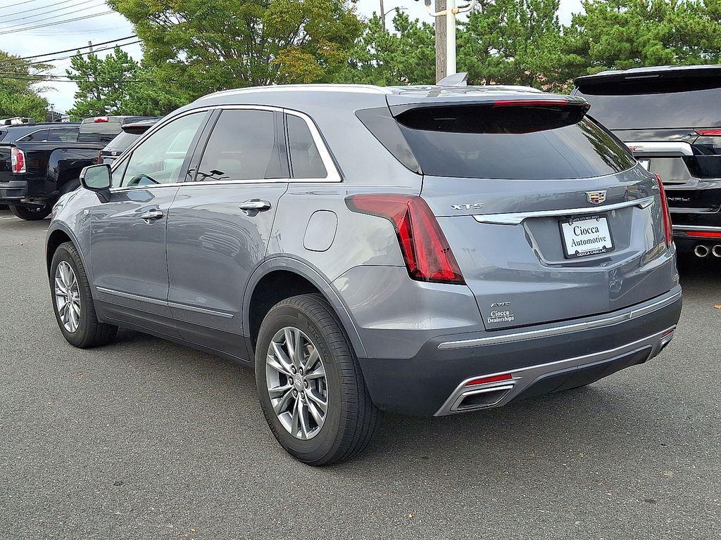 used 2021 Cadillac XT5 car, priced at $33,499