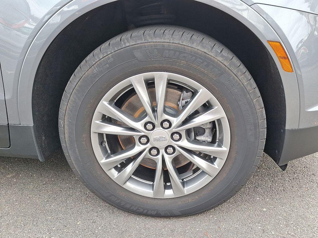 used 2021 Cadillac XT5 car, priced at $33,499