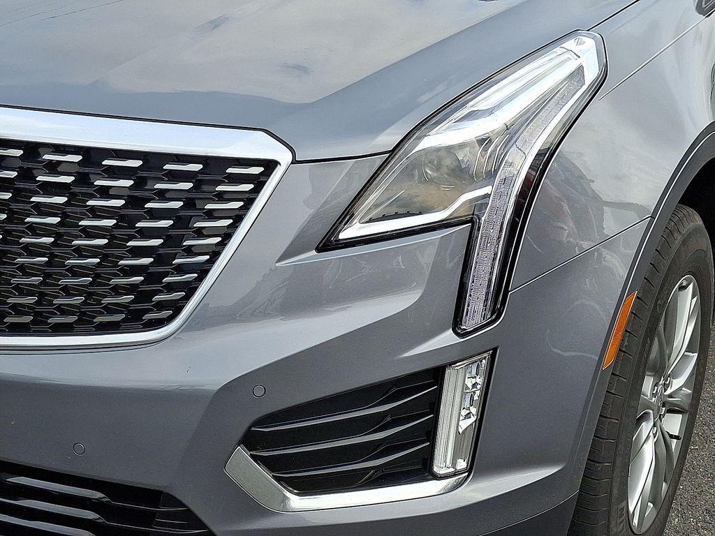used 2021 Cadillac XT5 car, priced at $33,499