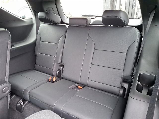 new 2025 Chevrolet Traverse car, priced at $42,995