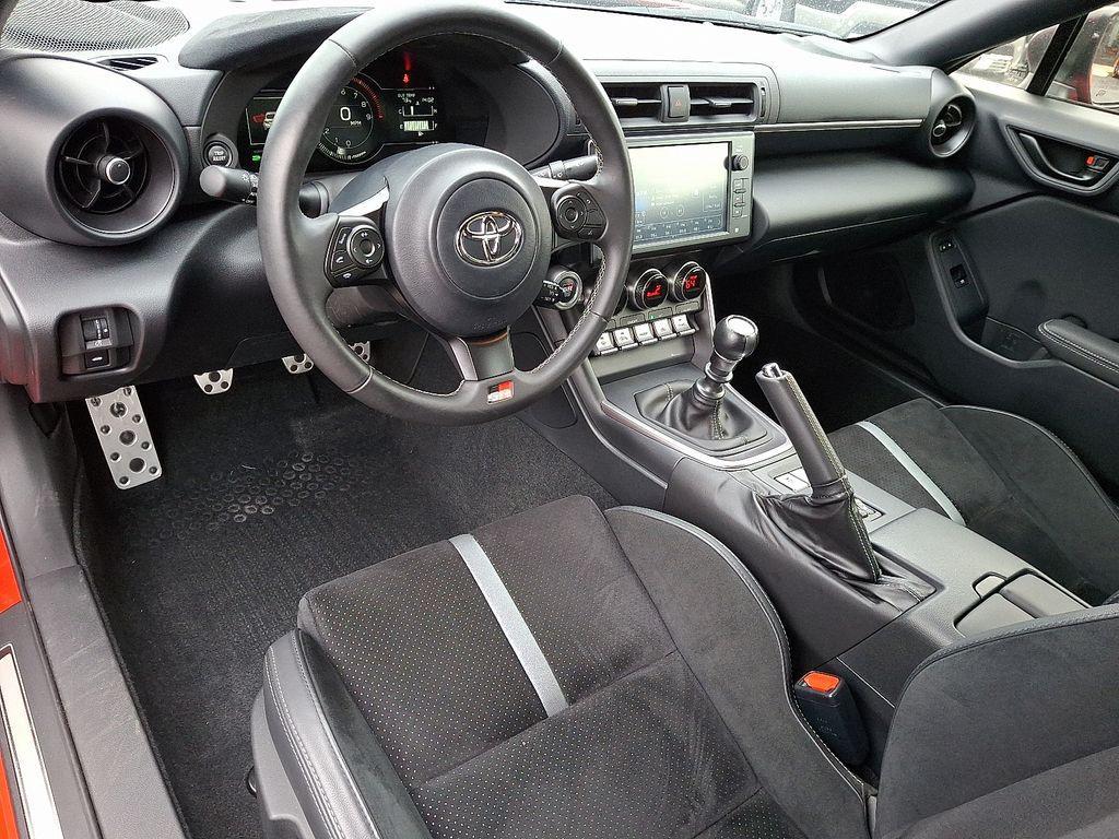 used 2023 Toyota GR86 car, priced at $28,900