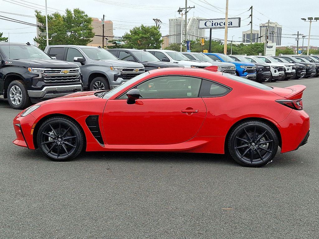 used 2023 Toyota GR86 car, priced at $28,900