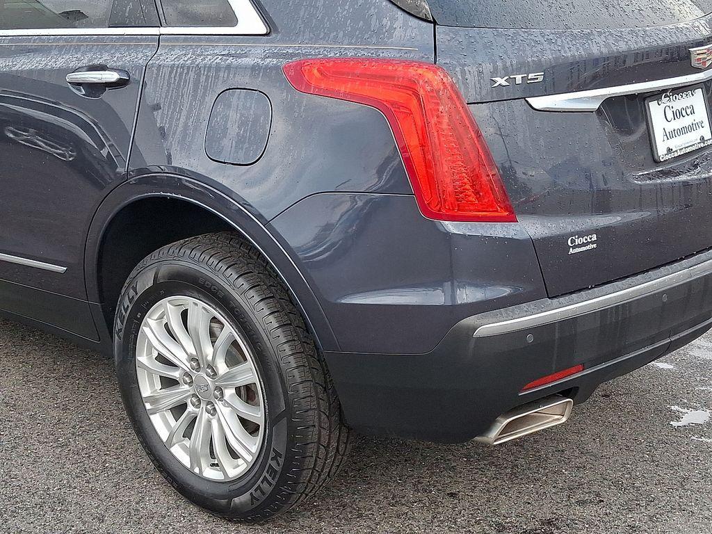used 2019 Cadillac XT5 car, priced at $20,900