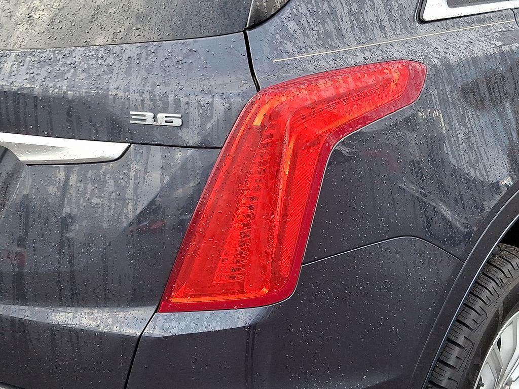 used 2019 Cadillac XT5 car, priced at $20,900