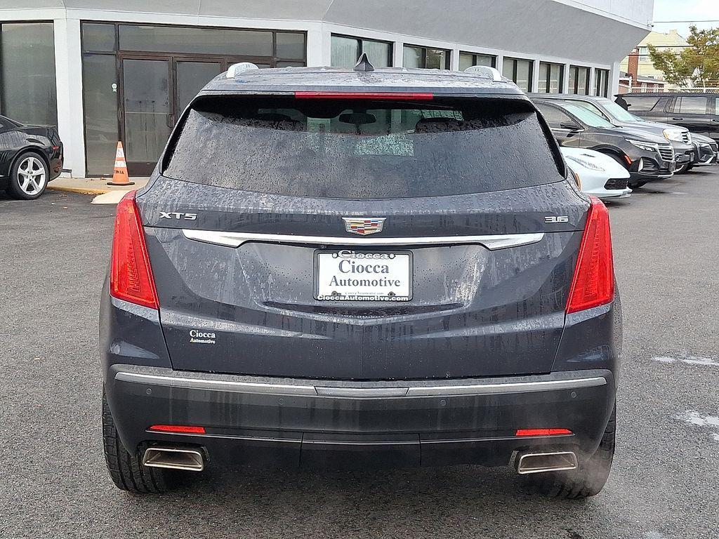 used 2019 Cadillac XT5 car, priced at $20,900