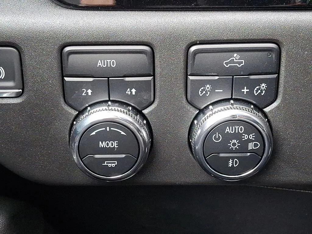 new 2025 GMC Sierra 1500 car, priced at $53,545