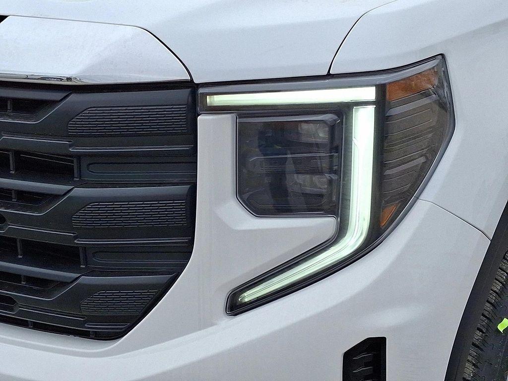 new 2025 GMC Sierra 1500 car, priced at $47,905