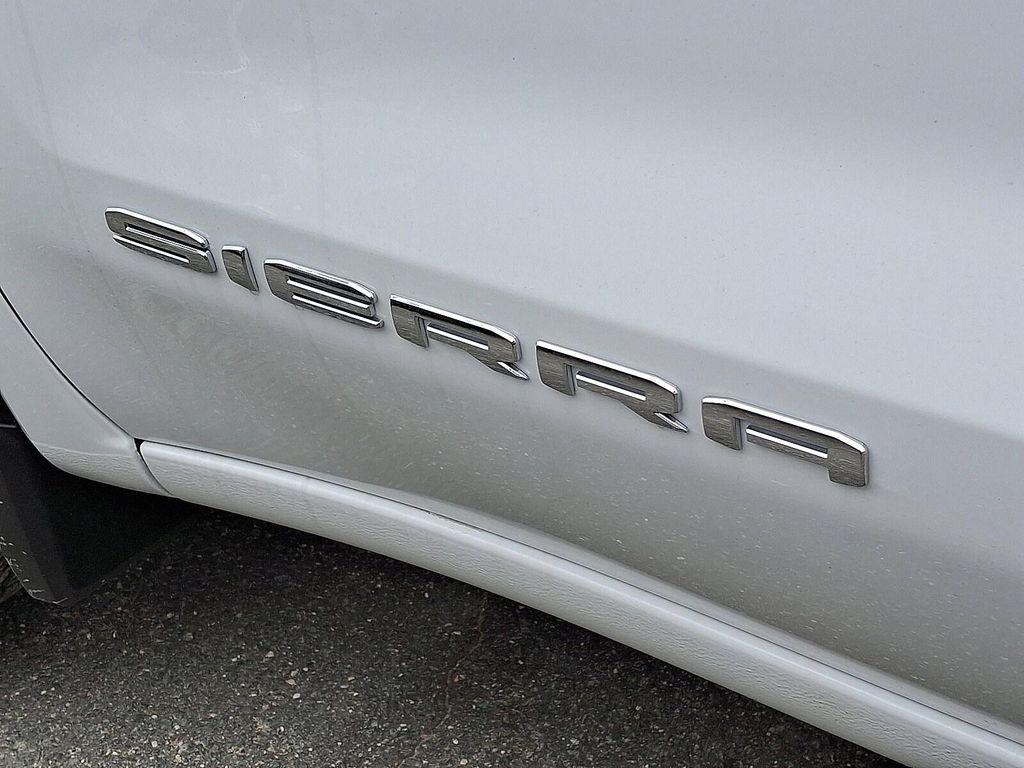 new 2025 GMC Sierra 1500 car, priced at $47,905