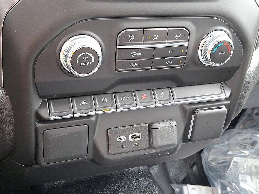 new 2025 GMC Sierra 1500 car, priced at $47,905
