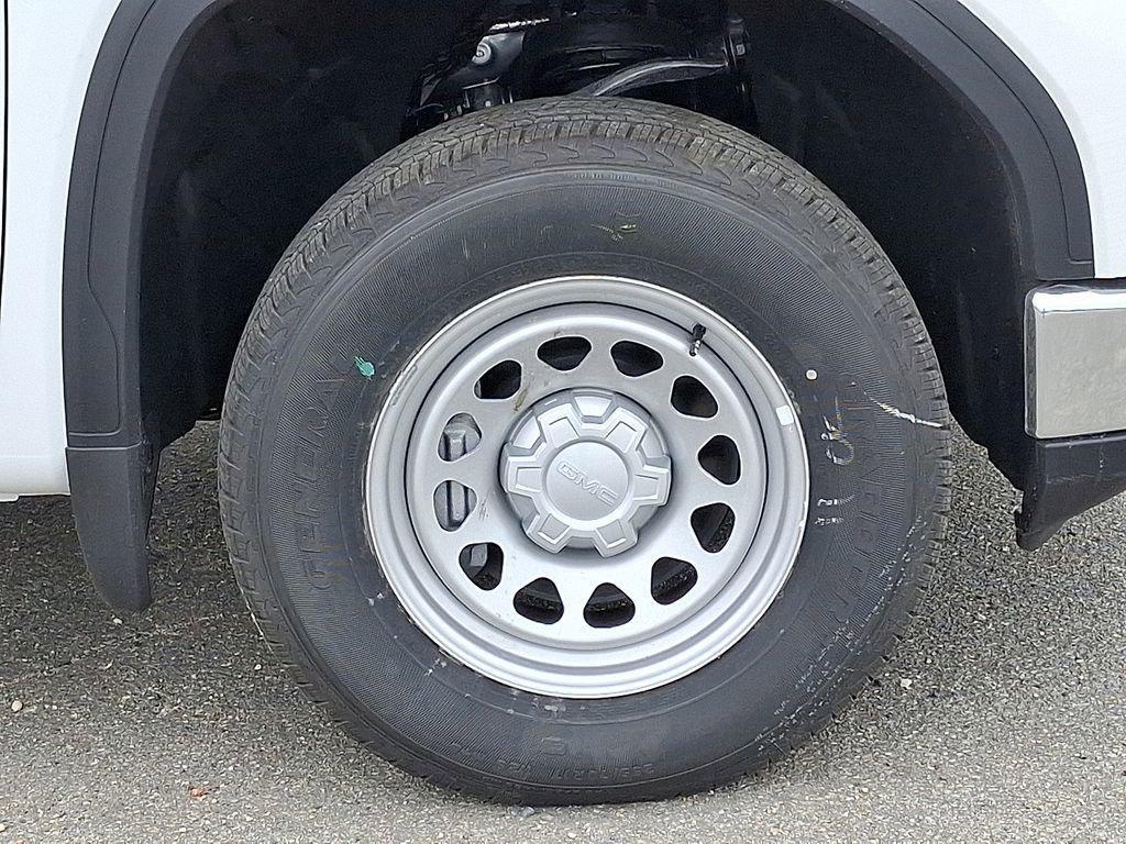 new 2025 GMC Sierra 1500 car, priced at $44,405