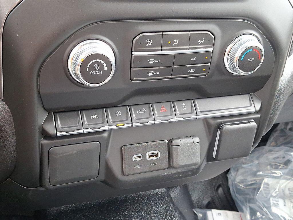 new 2025 GMC Sierra 1500 car, priced at $44,405