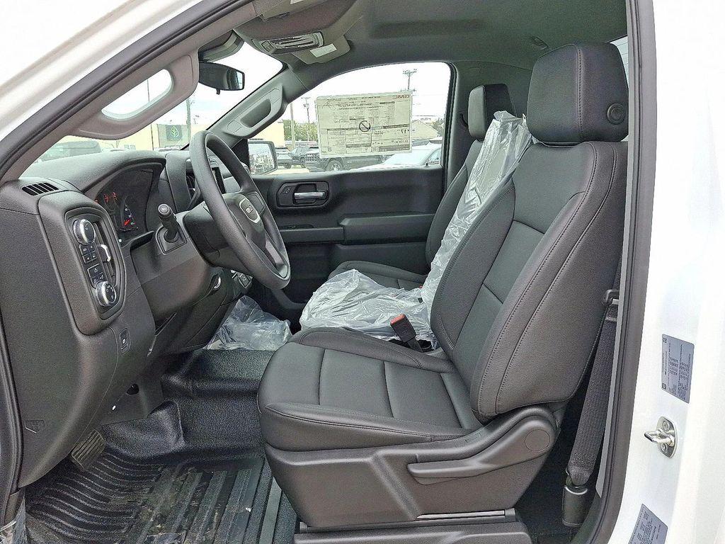 new 2025 GMC Sierra 1500 car, priced at $47,905