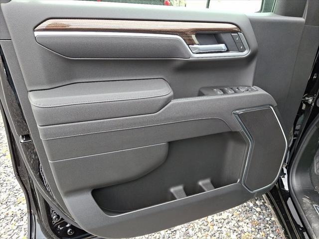 new 2025 Chevrolet Silverado 1500 car, priced at $55,595
