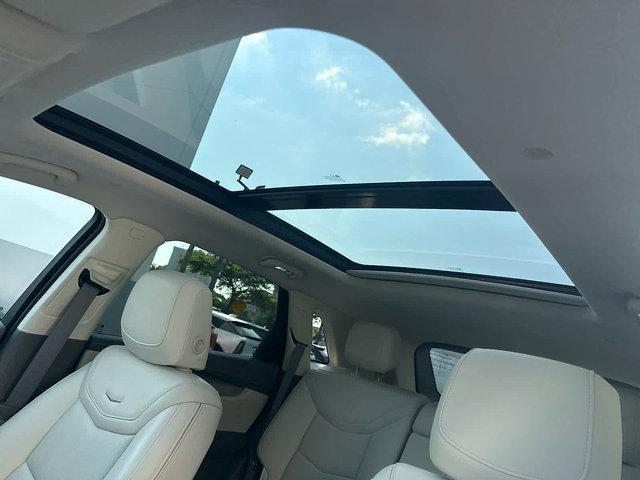 used 2022 Cadillac XT5 car, priced at $31,999