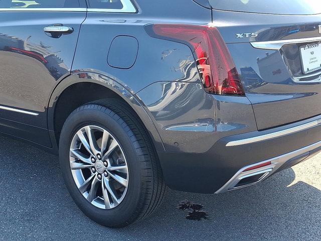 used 2022 Cadillac XT5 car, priced at $29,999