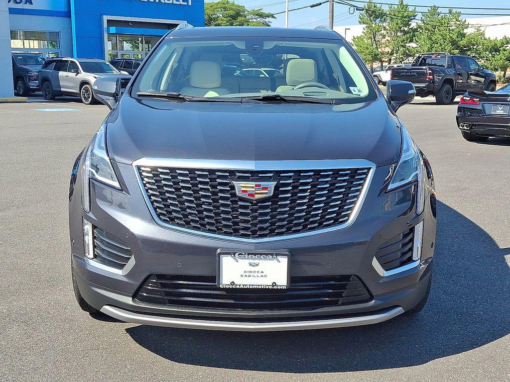 used 2022 Cadillac XT5 car, priced at $28,995