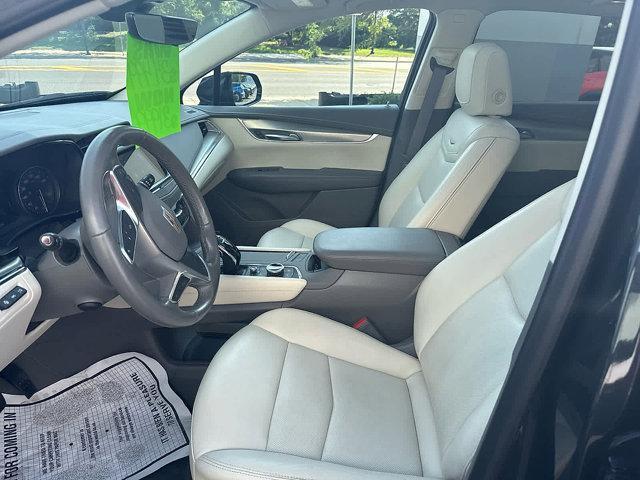 used 2022 Cadillac XT5 car, priced at $31,999