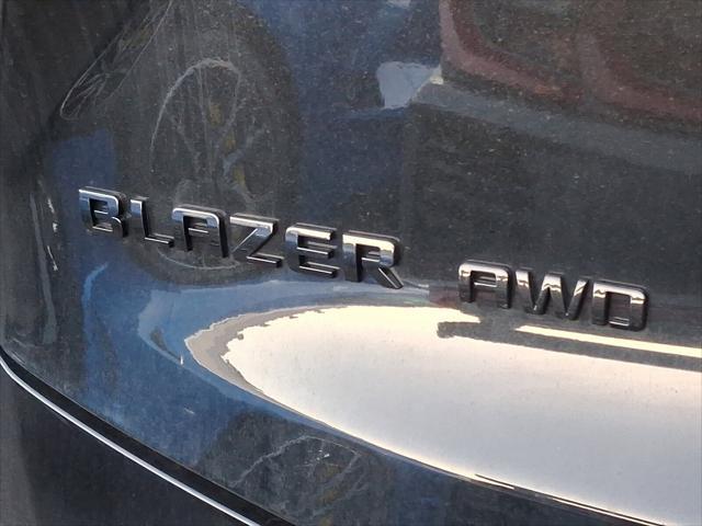 new 2025 Chevrolet Blazer car