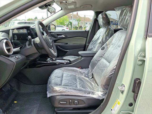 new 2025 Chevrolet Trax car, priced at $26,690