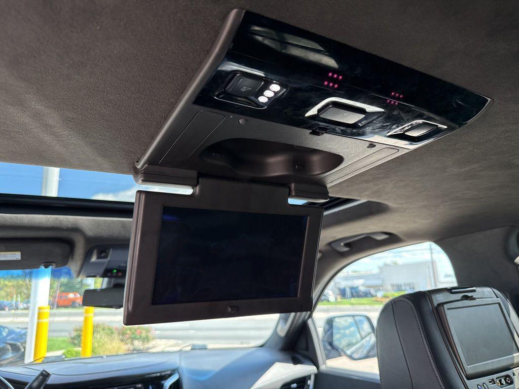 used 2019 Cadillac Escalade ESV car, priced at $34,995