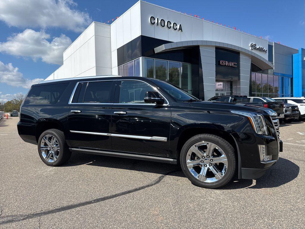 used 2019 Cadillac Escalade ESV car, priced at $34,995