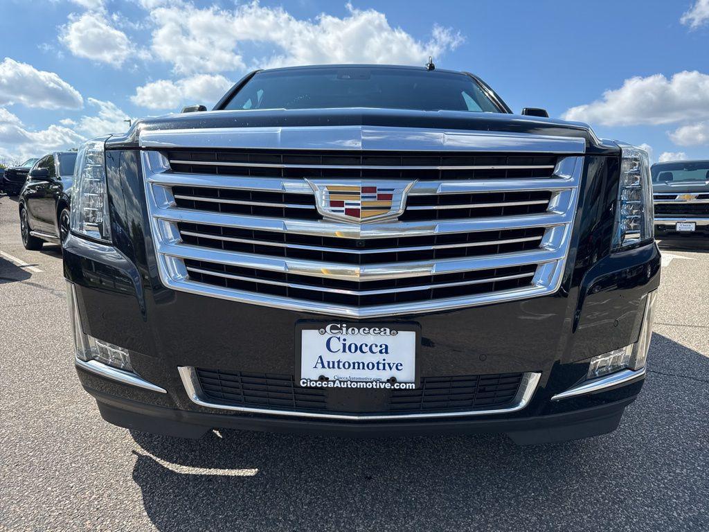 used 2019 Cadillac Escalade ESV car, priced at $34,995