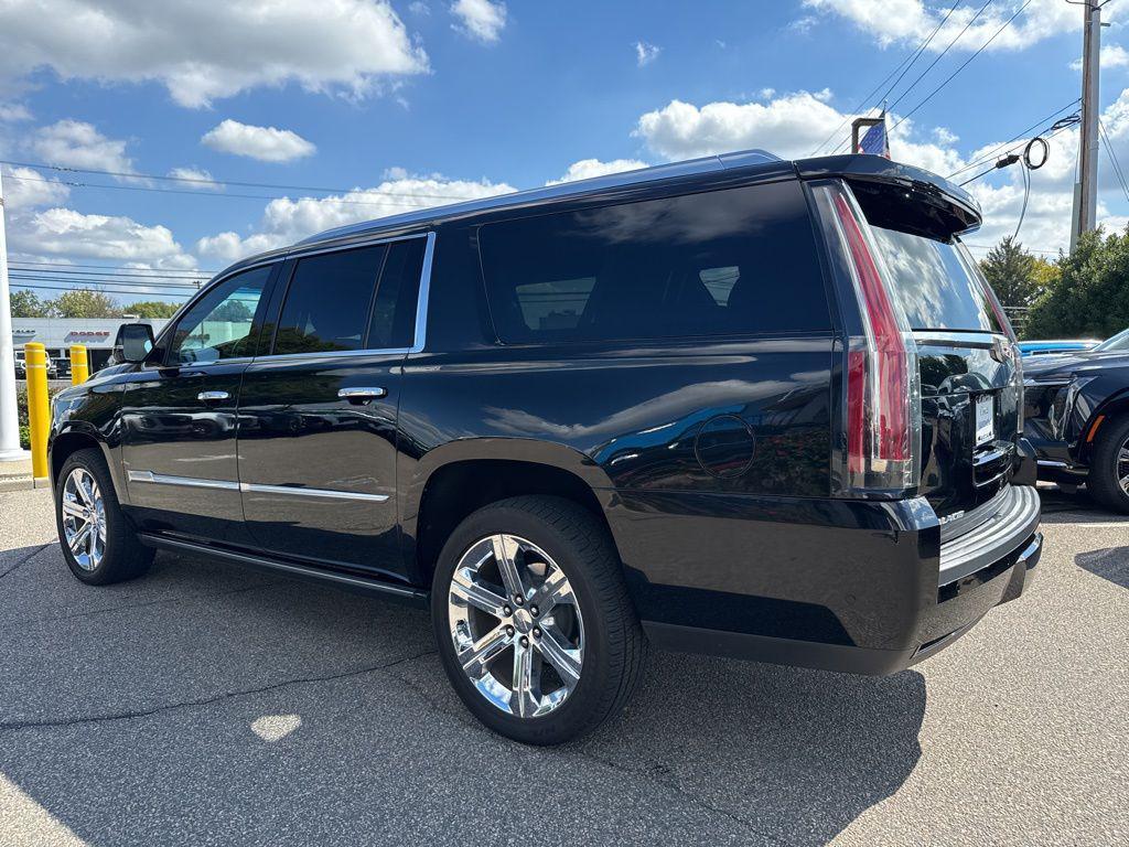 used 2019 Cadillac Escalade ESV car, priced at $34,995