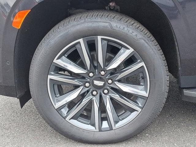 used 2022 Cadillac Escalade ESV car, priced at $57,900