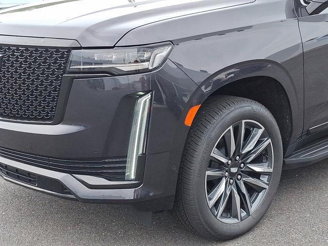 used 2022 Cadillac Escalade ESV car, priced at $57,900