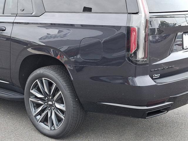 used 2022 Cadillac Escalade ESV car, priced at $57,900
