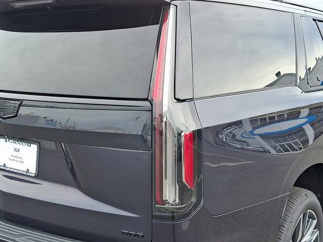 used 2022 Cadillac Escalade ESV car, priced at $57,900