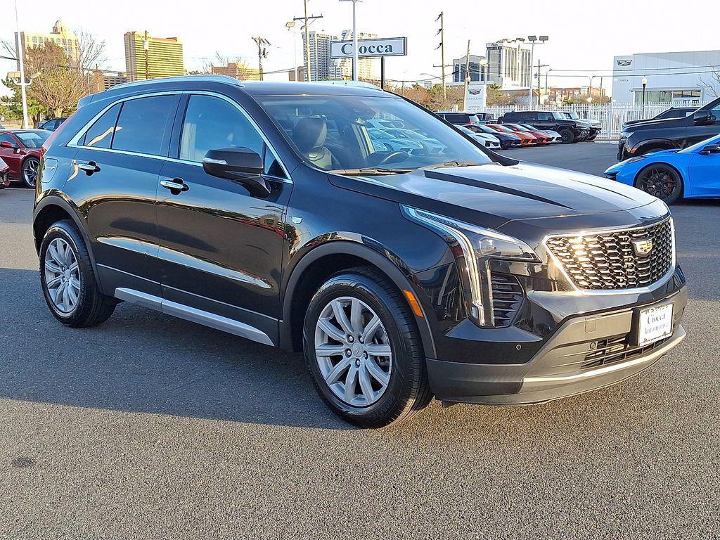 used 2022 Cadillac XT4 car, priced at $24,485