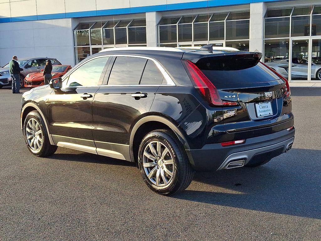 used 2022 Cadillac XT4 car, priced at $24,485