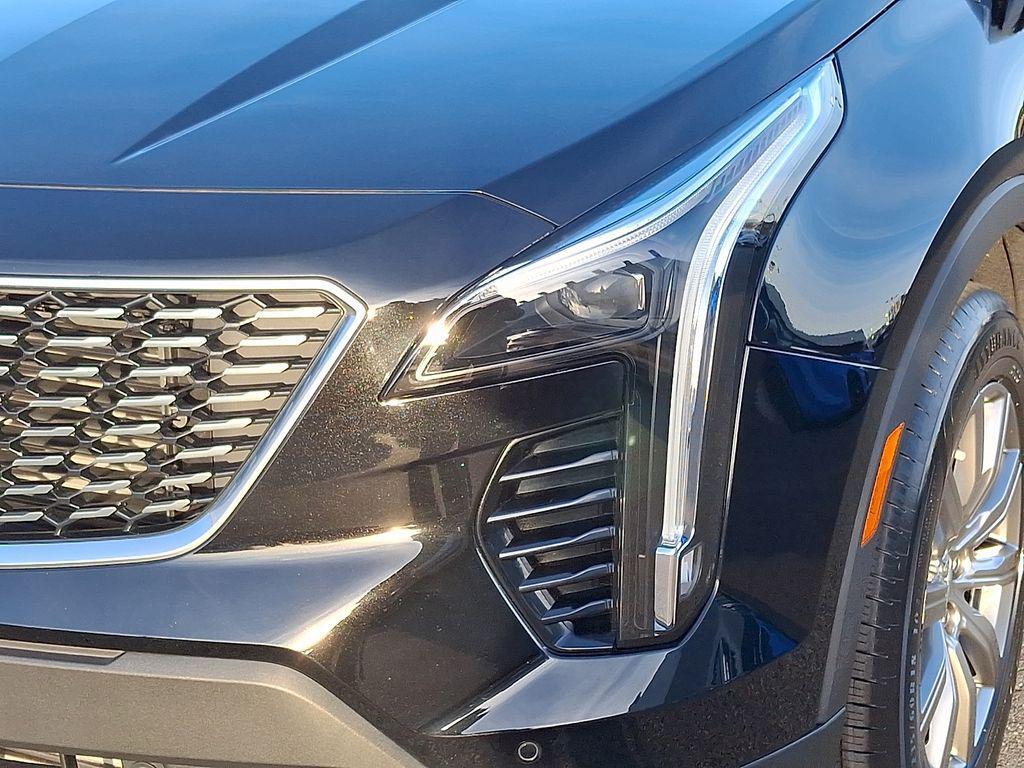 used 2022 Cadillac XT4 car, priced at $24,485