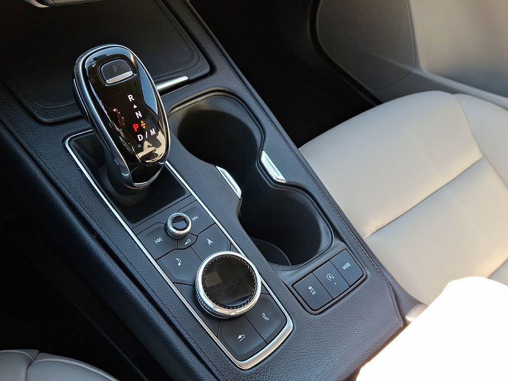 used 2021 Cadillac XT4 car, priced at $25,499