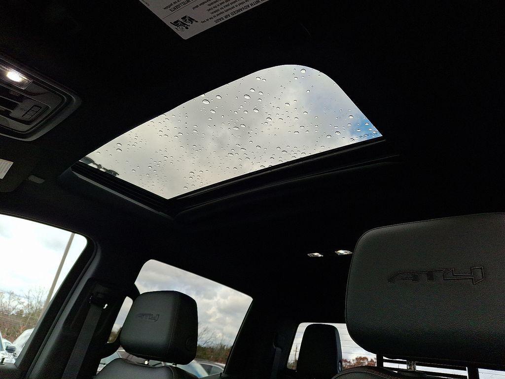 used 2022 GMC Sierra 1500 car, priced at $46,343